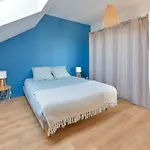 Centre *